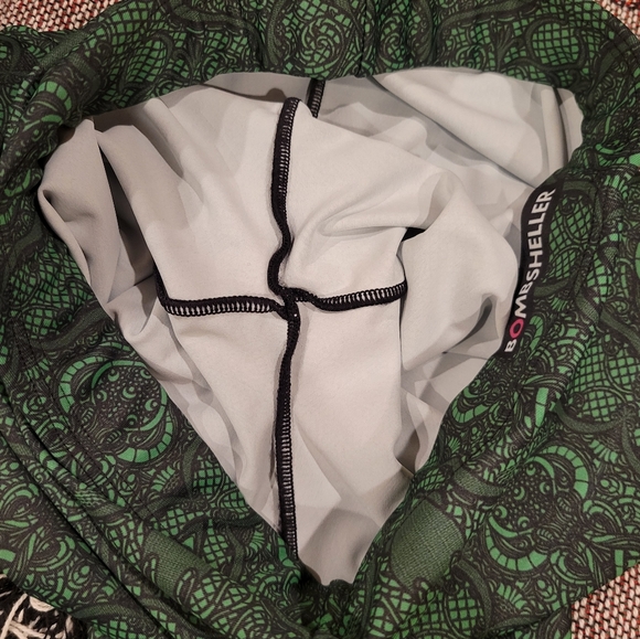 Bombsheller Green octopus lace Leggings - Picture 10 of 11